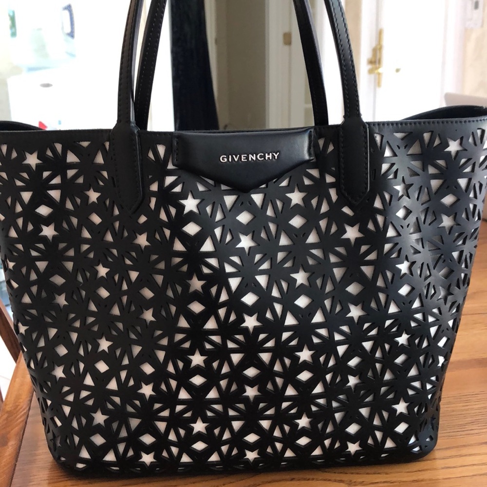 Givenchy Antigona Medium Leather Shopper Tote Bag